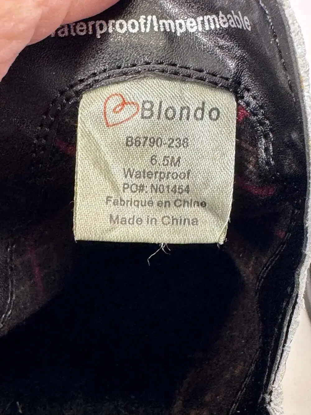 Blondo Eliza Western Waterproof Snakeskin Ankle Booties Size 6.5M Side Zip